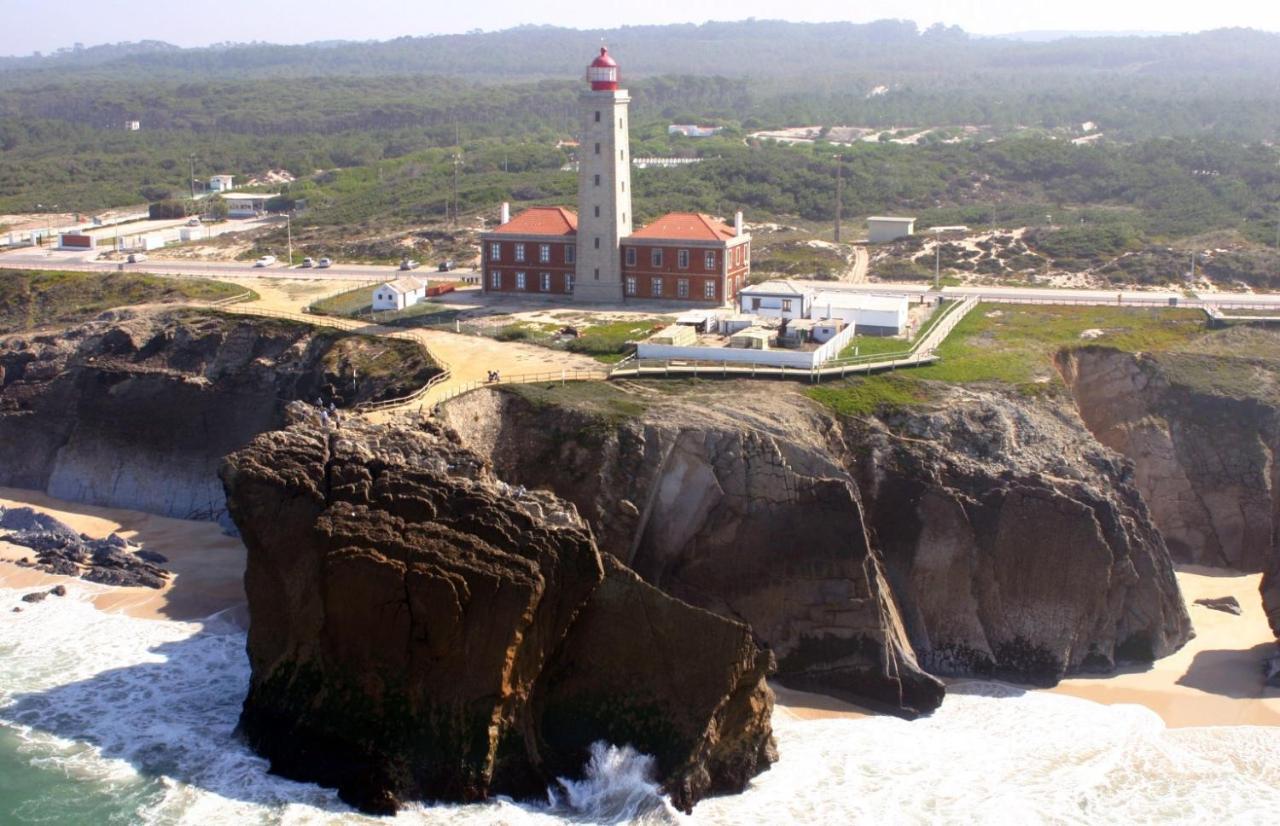 Starfish Beach House Sao Pedro De Moel Exterior photo
